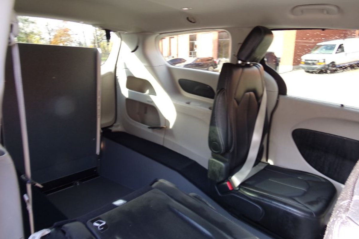 2024 CHRYSLER PACIFICA - Image 8