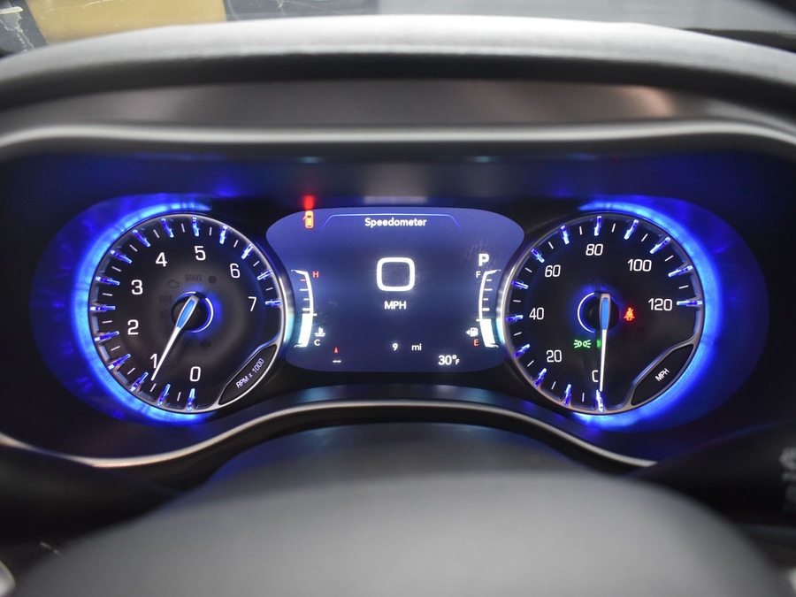 New 2025 Chrysler Pacifica Select Safety - BraunAbility Side Entry Entry Fold Out Automatic Ramp