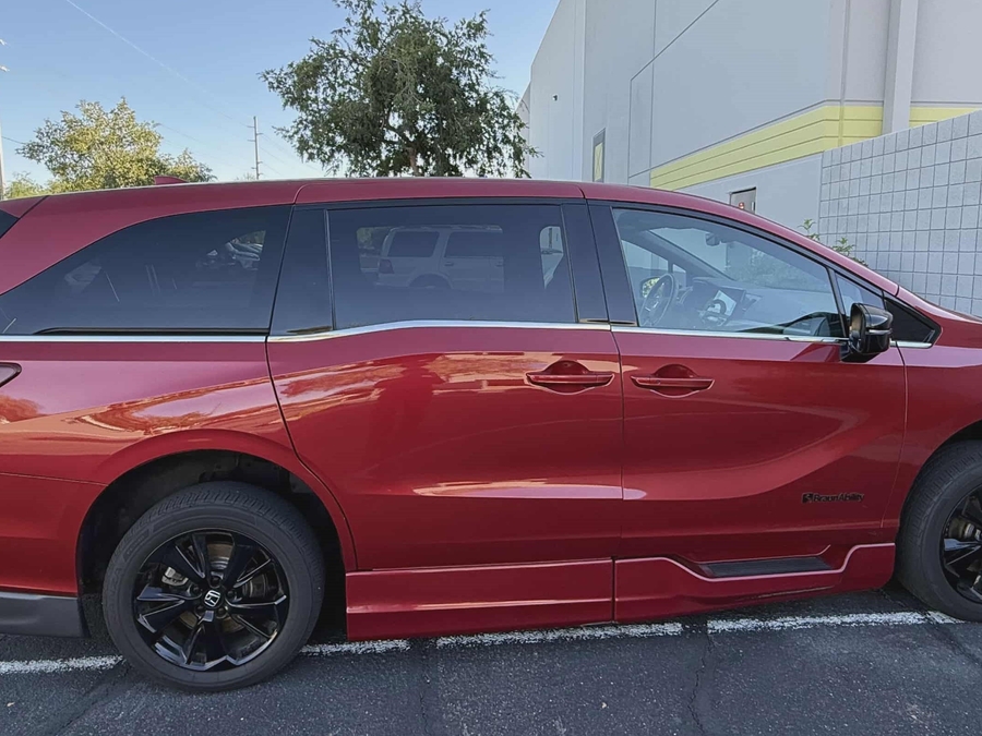 Used 2023 Honda Odyssey Sport - BraunAbility Side Entry Entry In Floor Automatic Ramp
