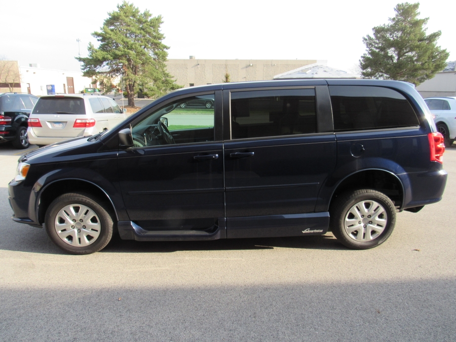 2017 Dodge Grand Caravan SE's photo