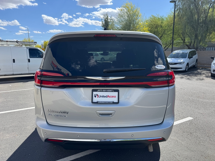Used 2024 Chrysler Pacifica Touring L - BraunAbility Side Entry Entry In Floor Automatic Ramp