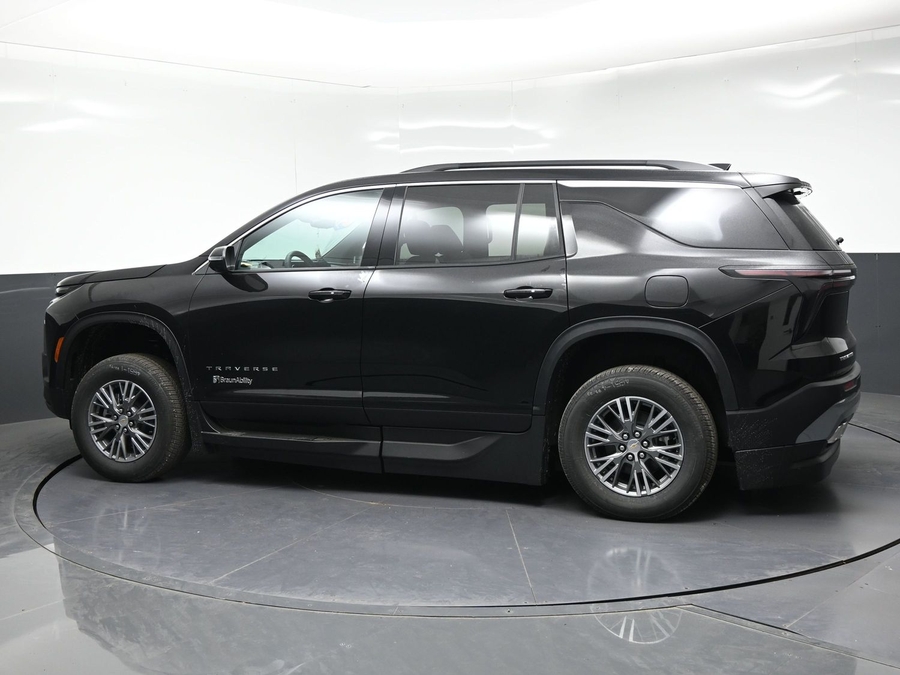 New 2027 Chevrolet Traverse 1LT - BraunAbility Side Entry In Floor Automatic Ramp