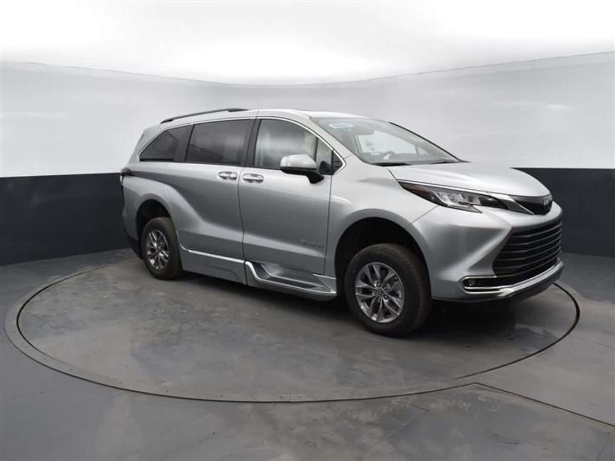 2023 TOYOTA SIENNA - Image 16