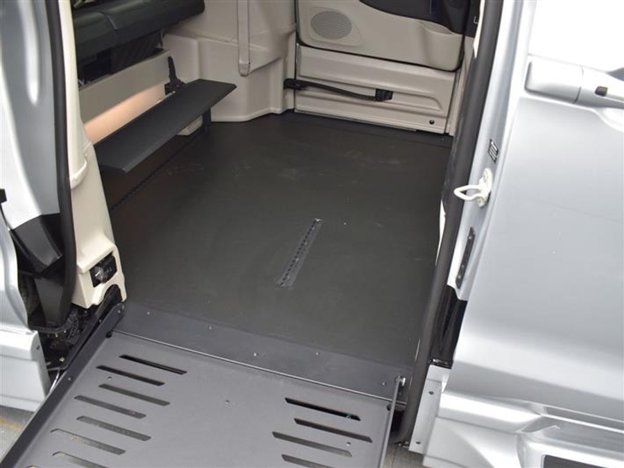 Used 2024 Chrysler Pacifica Touring L - BraunAbility Side Entry Fold Out Automatic Ramp