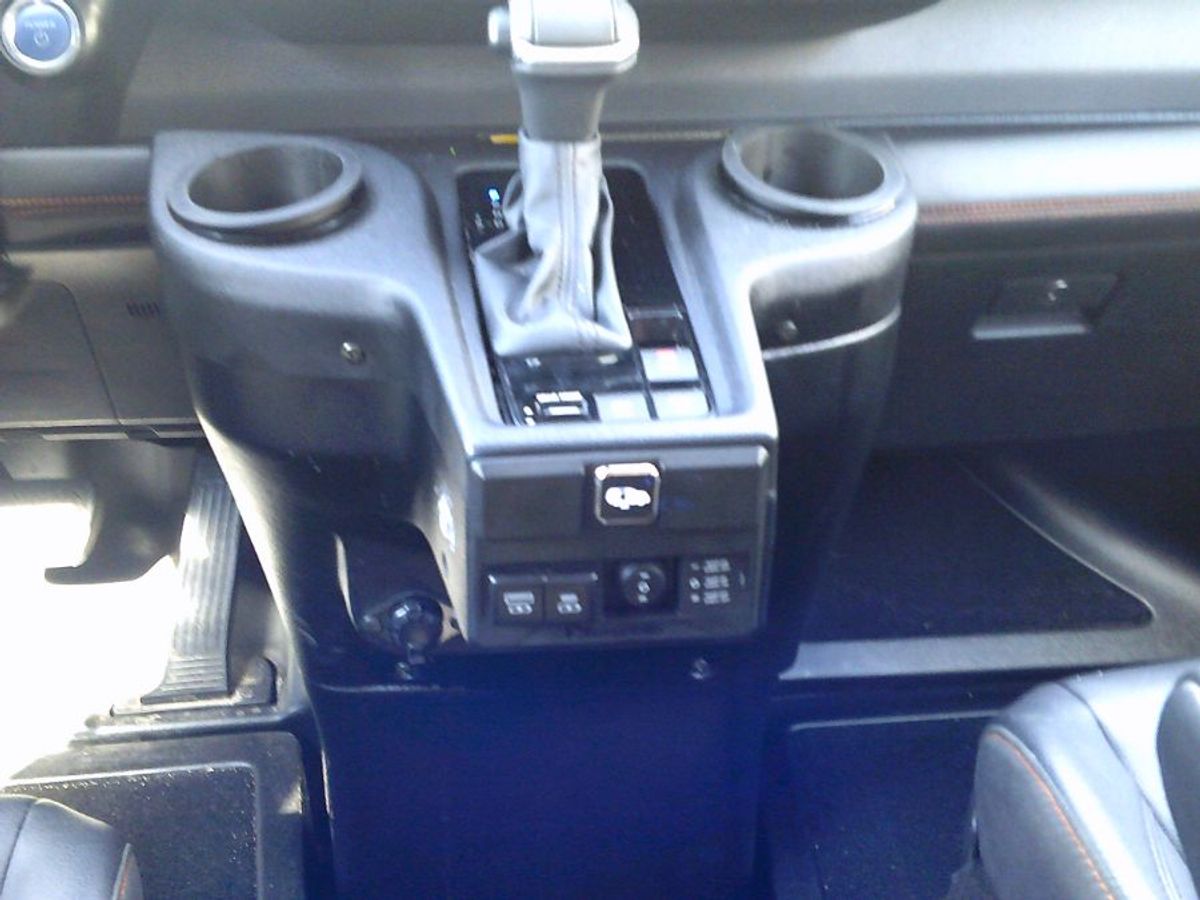 2024 TOYOTA SIENNA - Image 12