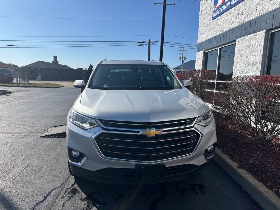 Used 2021 Chevrolet Traverse 3LT - BraunAbility Side Entry Entry In Floor Automatic Ramp