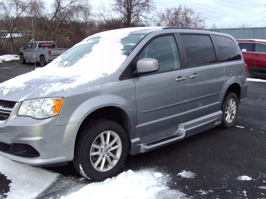 Used 2015 Dodge Grand Caravan SXT - VMI Side Entry Entry In Floor Automatic Ramp