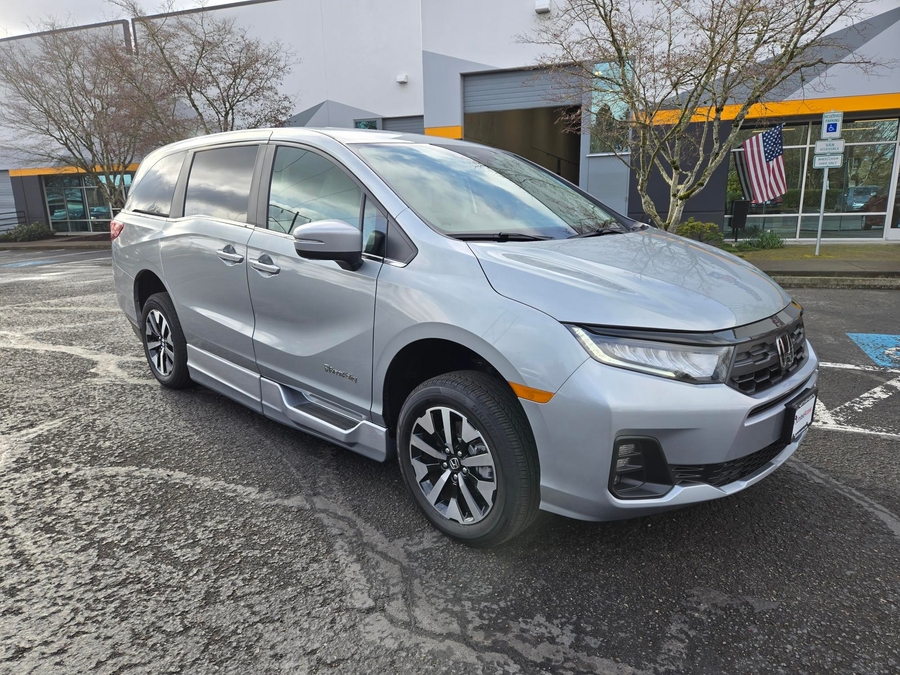 Used 2025 Honda Odyssey EX-L - BraunAbility Side Entry Entry In Floor Automatic Ramp