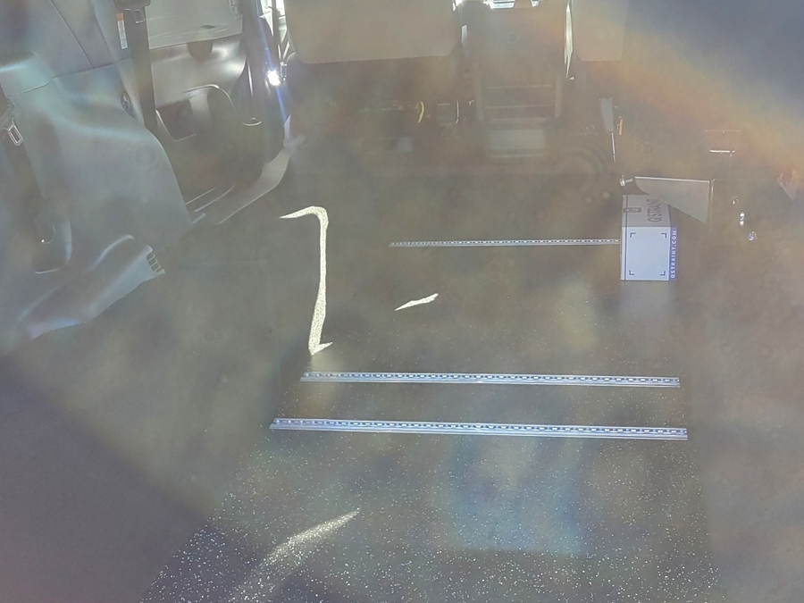 White Toyota Sienna image number 10