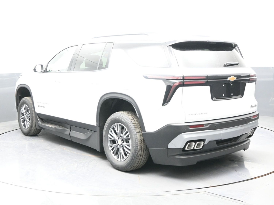 New 2026 Chevrolet Traverse 1LT - BraunAbility Side Entry In Floor Automatic Ramp