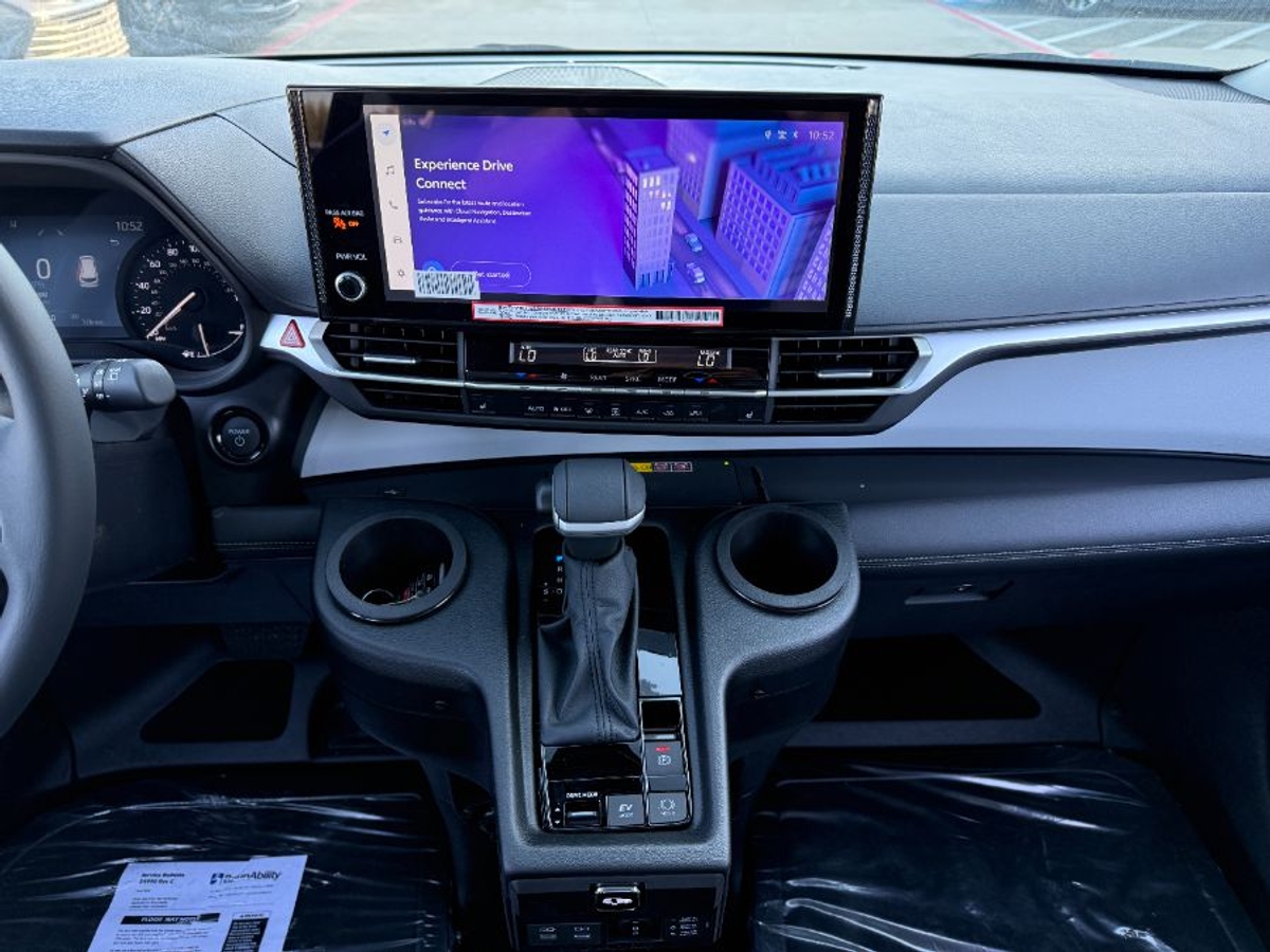 2025 TOYOTA SIENNA - Image 18