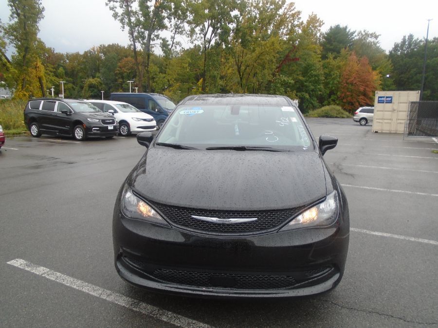 2022 CHRYSLER VOYAGER - Image 2