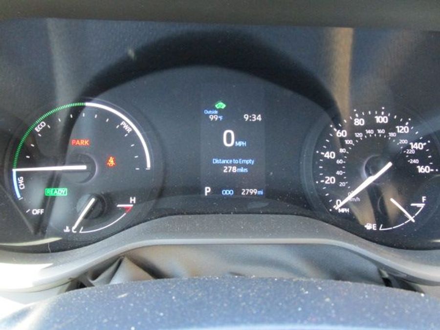 Used 2023 Toyota Sienna Hybrid XLE Base - VMI Side Entry Entry In Floor Automatic Ramp