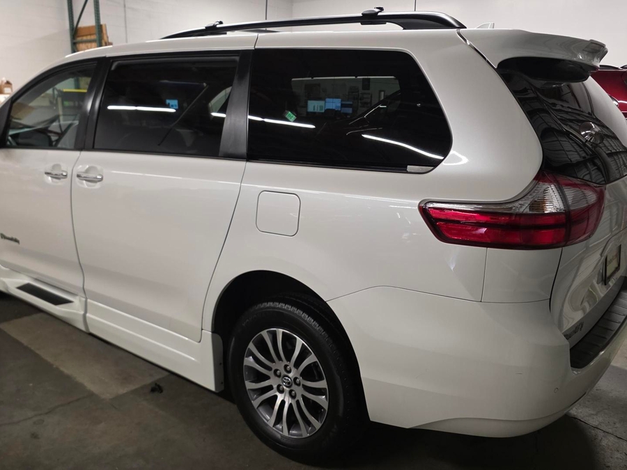 Used 2019 Toyota Sienna XLE - BraunAbility Side Entry Fold Out Automatic Ramp