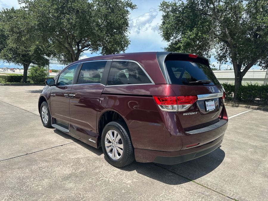 Used 2015 Honda Odyssey EX-L - VMI Side Entry Entry In Floor Automatic Ramp