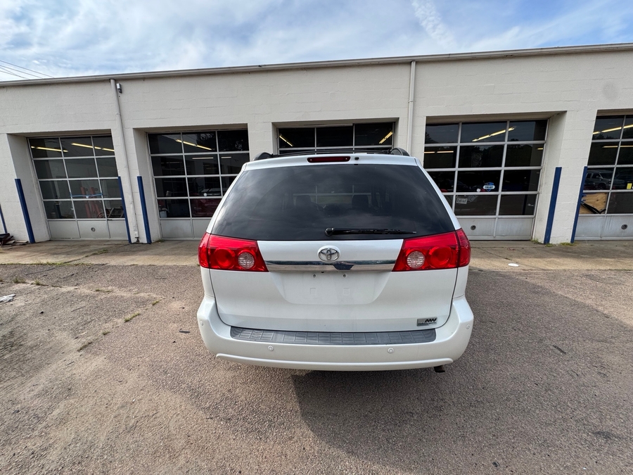 Blanco Toyota Sienna número de imagen 1
