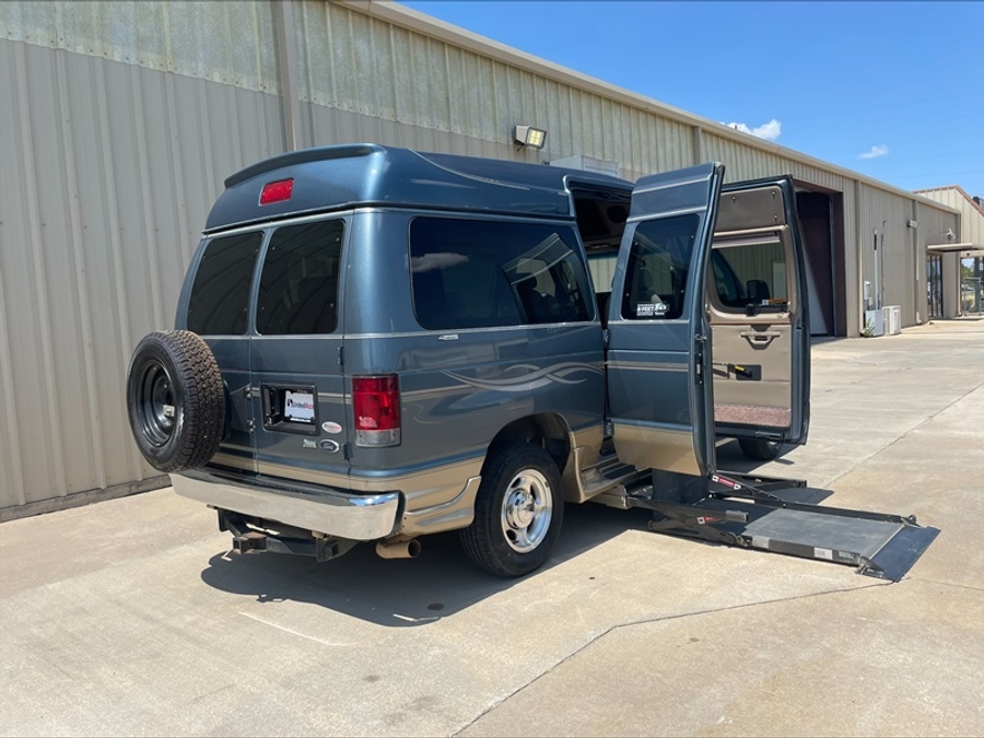 Used 2013 Ford E-Series E-150 - OTH Side Entry Lift Automatic Ramp