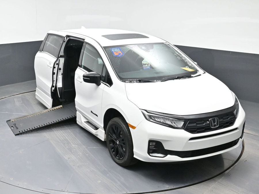 New 2026 Honda Odyssey Sport - BraunAbility Side Entry In Floor Automatic Ramp