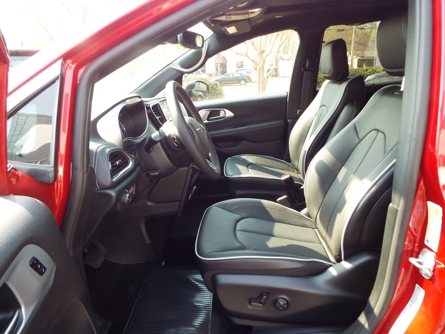 Red Chrysler Pacifica image number 12
