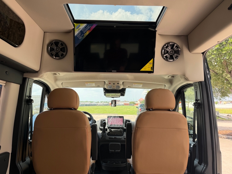 New 2025 Ram ProMaster Tradesman 2500 -  Side Entry Entry Lift Automatic Ramp