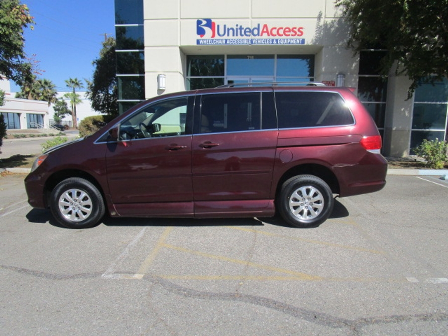 Used 2008 Honda Odyssey EX-L - BraunAbility Side Entry In Floor Automatic Ramp