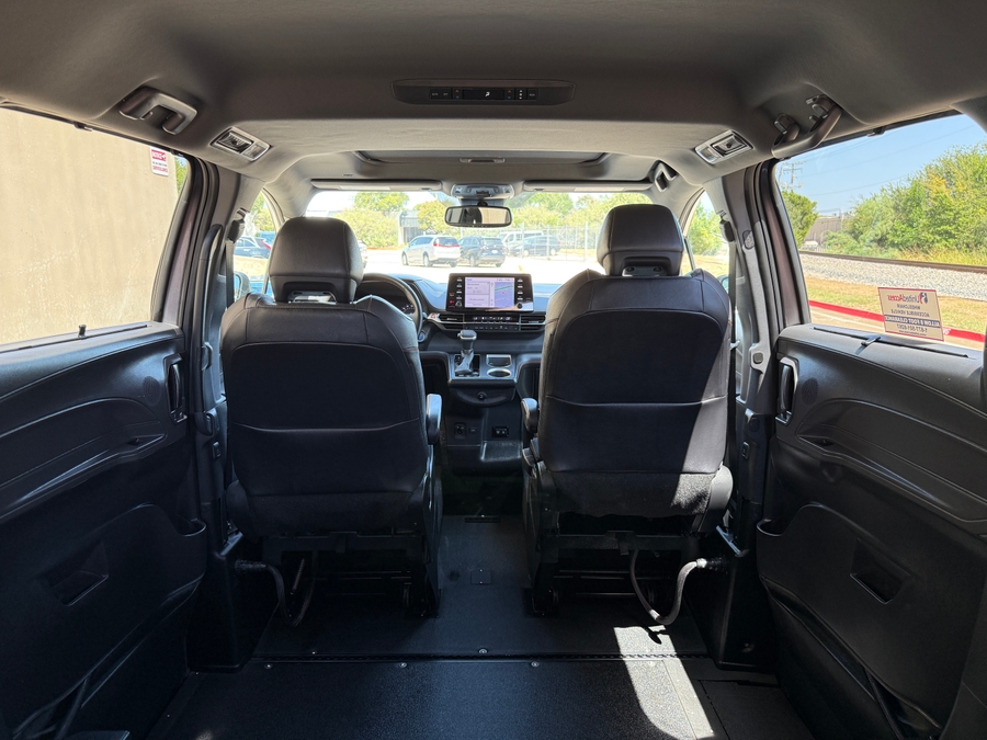 Used 2021 Toyota Sienna Hybrid XSE - VMI Side Entry In Floor Automatic Ramp