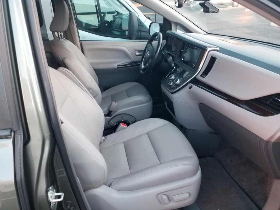Used 2019 Toyota Sienna XLE - VMI Side Entry In Floor Automatic Ramp