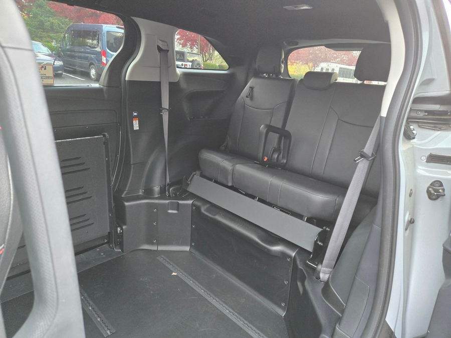 Used 2025 Toyota Sienna Hybrid XSE Sport - BraunAbility Side Entry Entry Fold Out Automatic Ramp