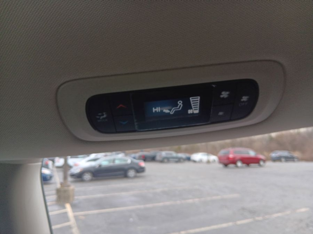 2022 CHRYSLER VOYAGER - Image 13