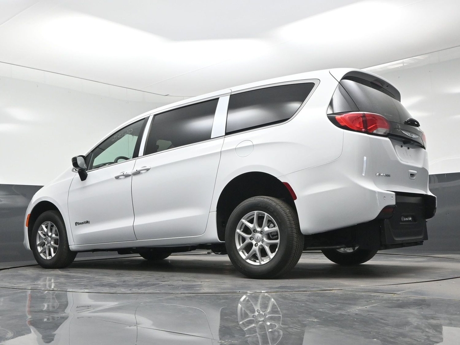 New 2026 Chrysler Voyager LX - BraunAbility Rear Entry Fold Out Manual Ramp