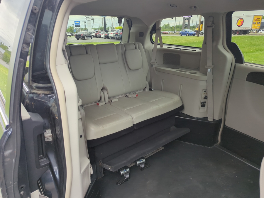 Used 2014 Chrysler Town and Country Touring L - RLX Side Entry Entry In Floor Automatic Ramp