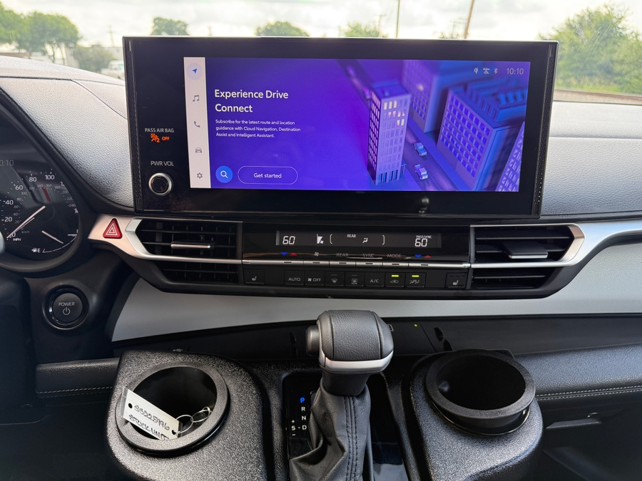 Used 2025 Toyota Sienna Hybrid XLE - BraunAbility Side Entry Entry Fold Out Automatic Ramp