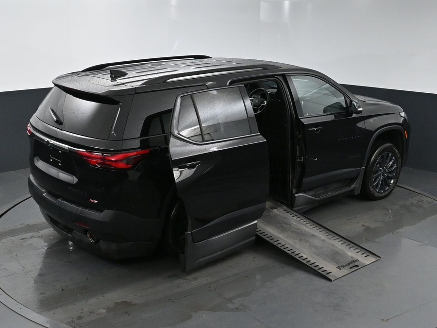 Used 2022 Chevrolet Traverse RS - BraunAbility Side Entry Entry In Floor Automatic Ramp