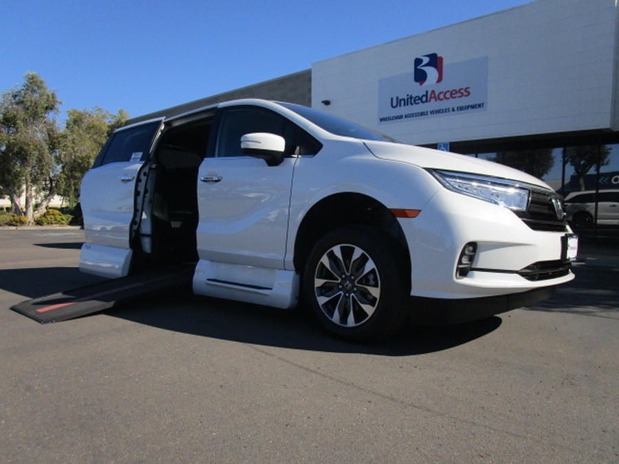 Used 2023 Honda Odyssey EX-L - VMI Side Entry Entry In Floor Automatic Ramp