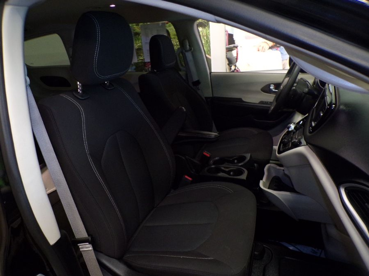 2023 CHRYSLER VOYAGER - Image 7