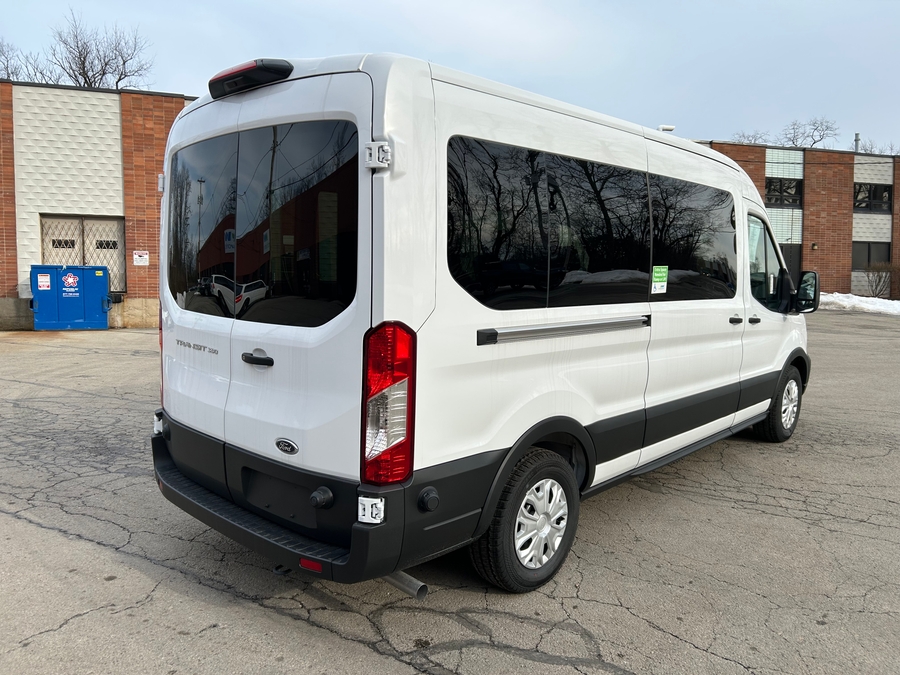 White Ford T350 image number 9