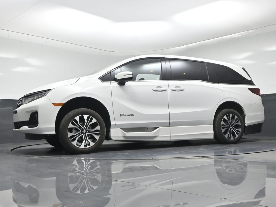 Used 2025 Honda Odyssey Elite - BraunAbility Side Entry In Floor Automatic Ramp