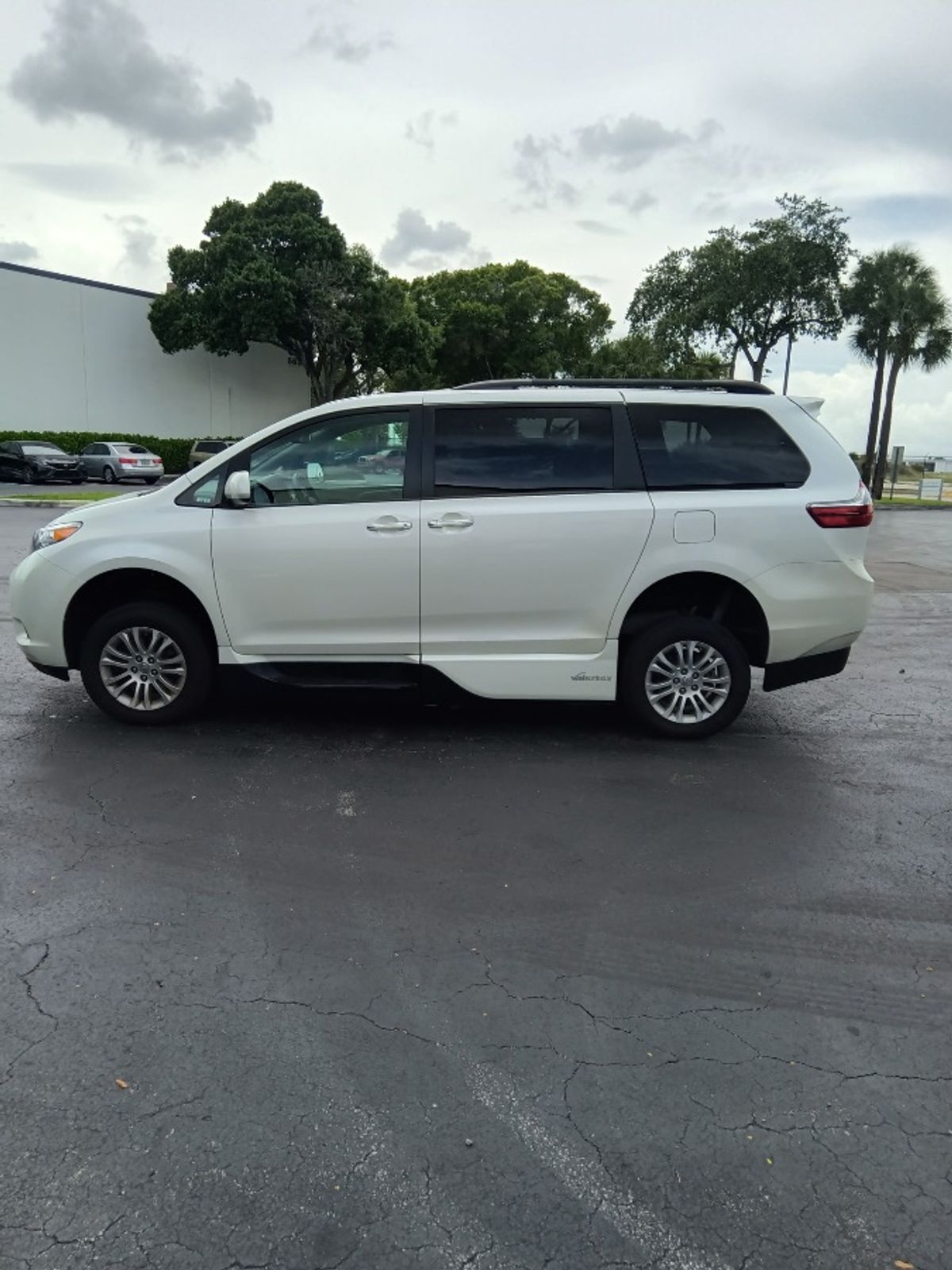 Blanco Toyota Sienna número de imagen 1
