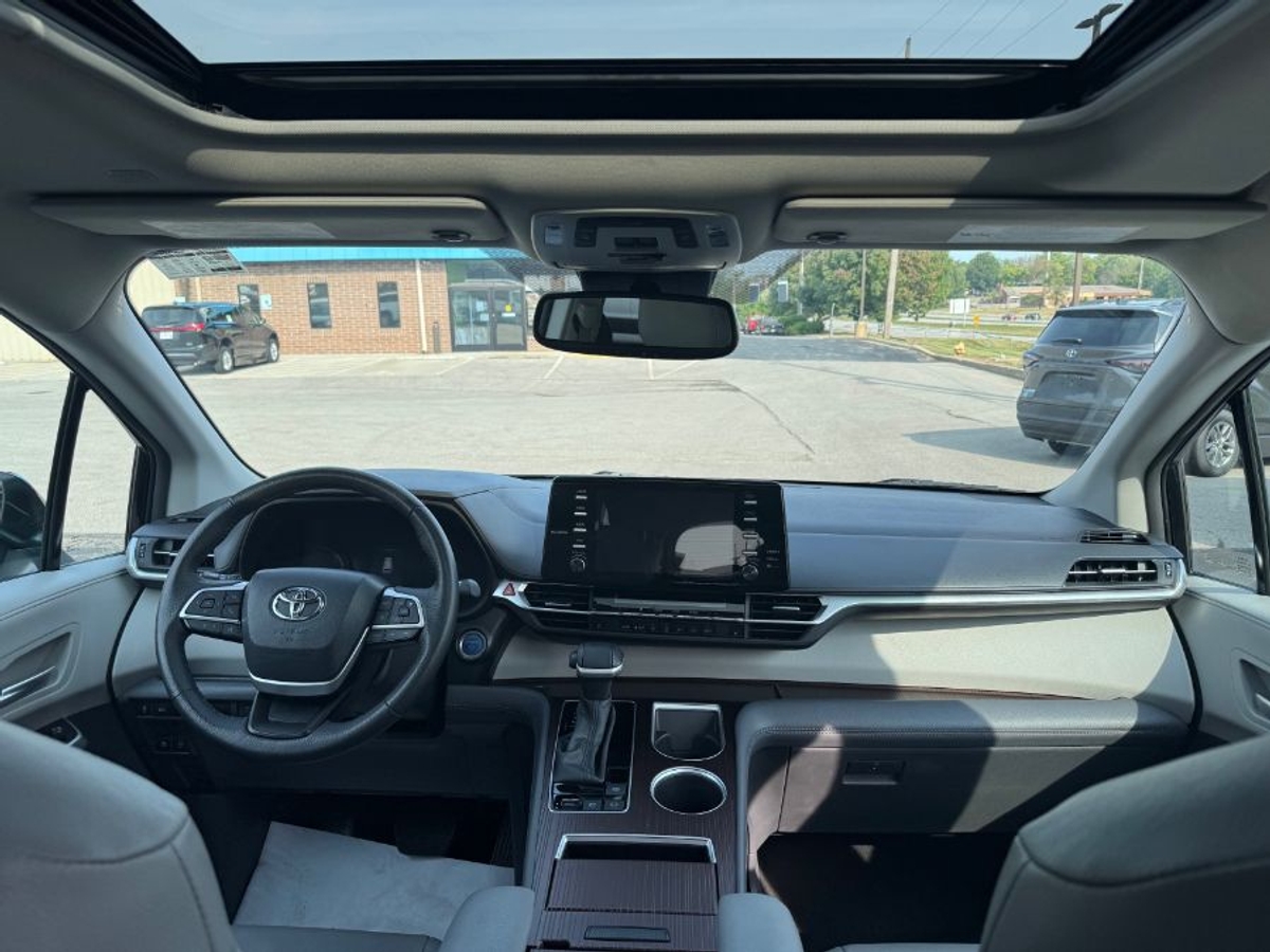 2024 TOYOTA SIENNA - Image 15