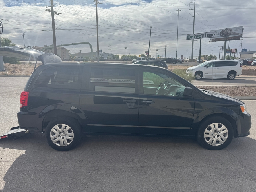 Used 2019 Dodge Grand Caravan SE - OTH Rear Entry Entry Fold Out Manual Ramp