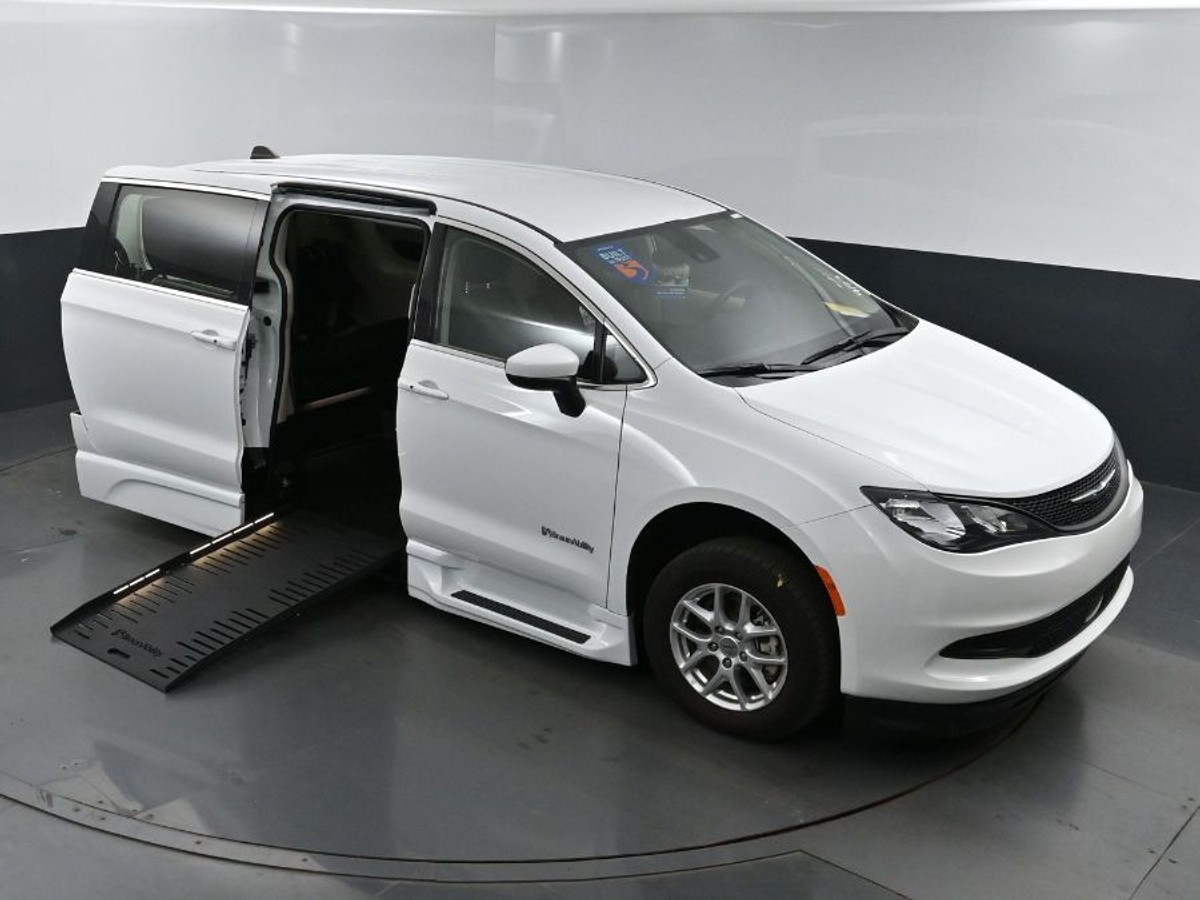 2023 CHRYSLER VOYAGER - Image 22