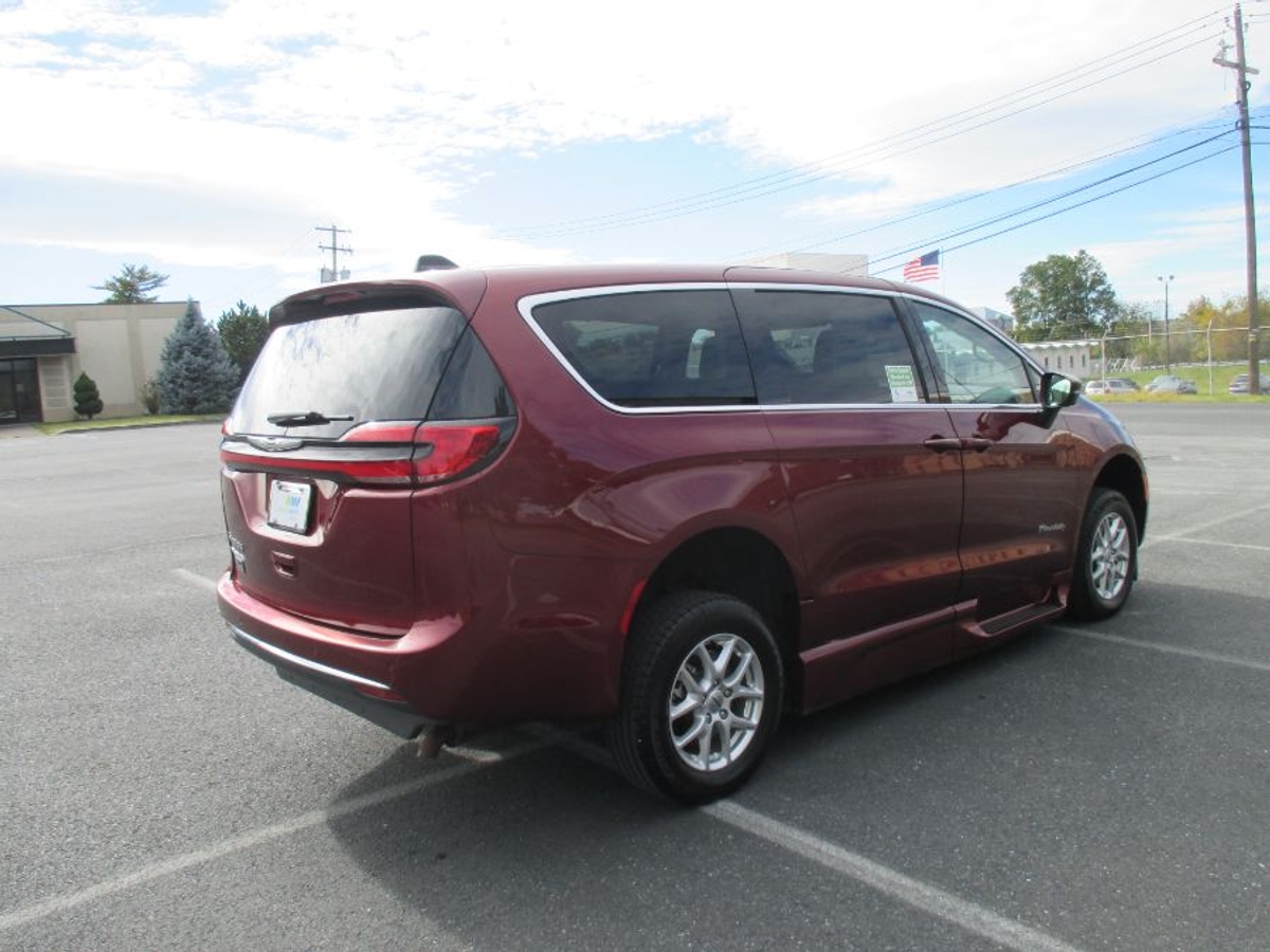 Red Chrysler Pacifica image number 5