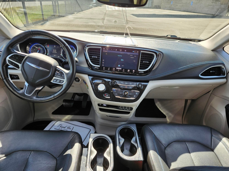 Used 2021 Chrysler Pacifica Touring L - BraunAbility Side Entry Entry In Floor Automatic Ramp