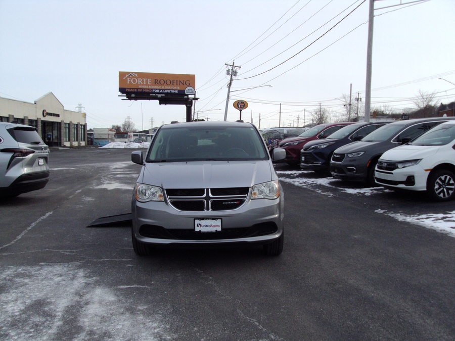 Used 2015 Dodge Grand Caravan SXT - VMI Side Entry Entry In Floor Automatic Ramp