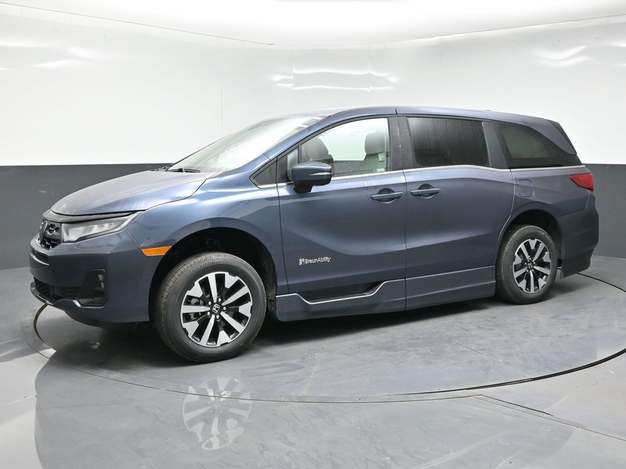 Blue Honda Odyssey image number 2