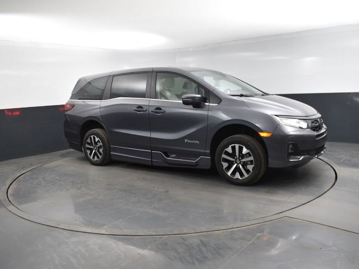 Grey Honda Odyssey image number 8