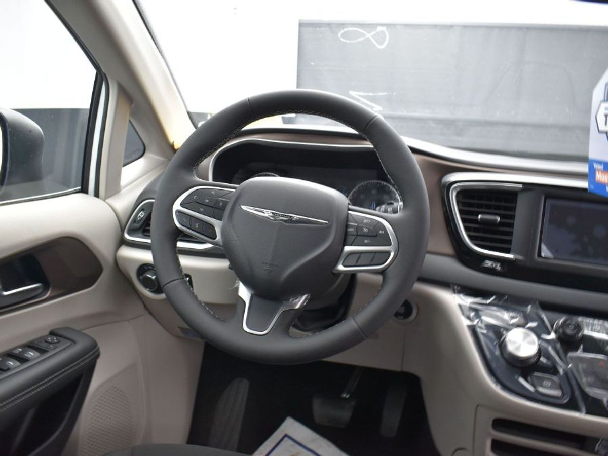 2023 CHRYSLER VOYAGER - Image 18