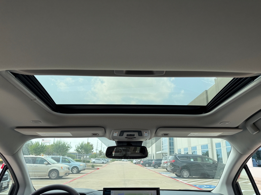 Imagen de la Toyota Sienna negra número 13