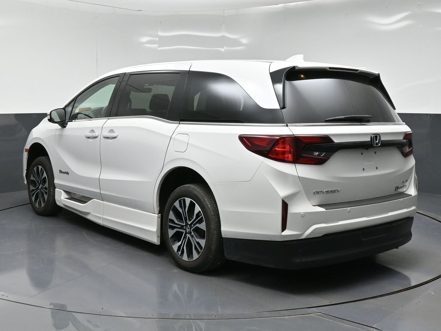 Used 2025 Honda Odyssey Elite - BraunAbility Side Entry In Floor Automatic Ramp
