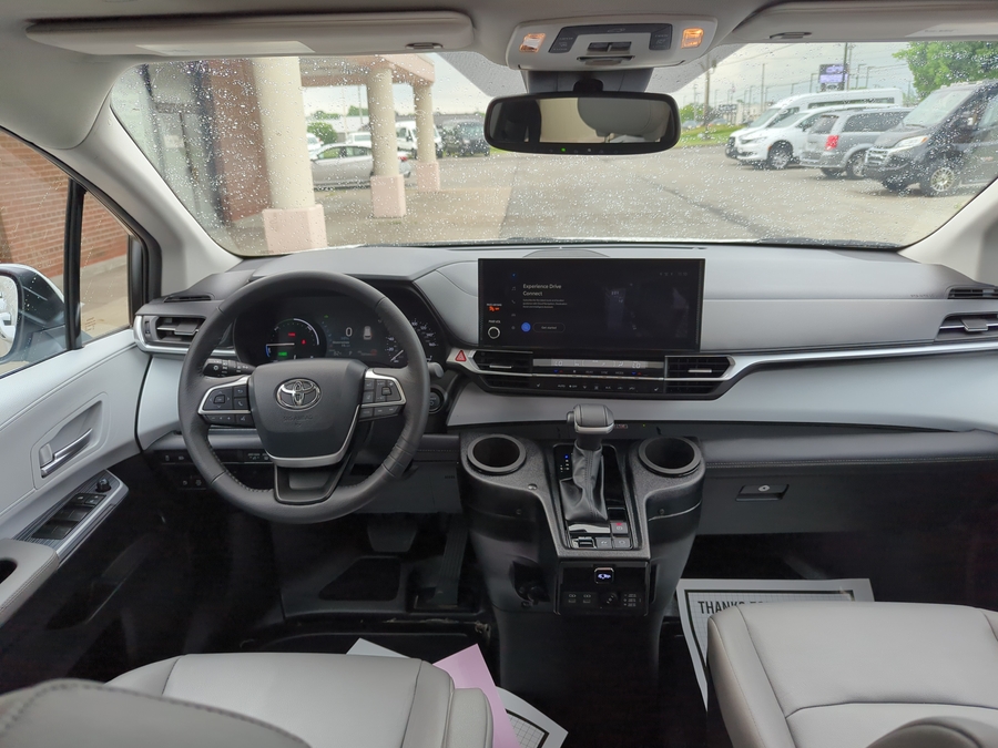 Used 2025 Toyota Sienna Hybrid XLE - BraunAbility Side Entry In Floor Automatic Ramp